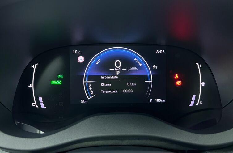 TOYOTA Yaris Cross SUV Hybride Essence