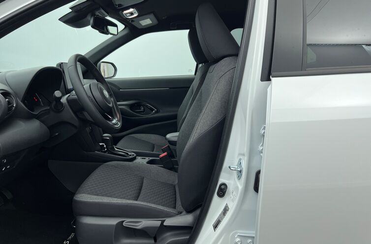 TOYOTA Yaris Cross SUV Hybride Essence
