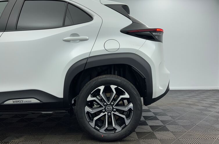 TOYOTA Yaris Cross SUV Hybride Essence