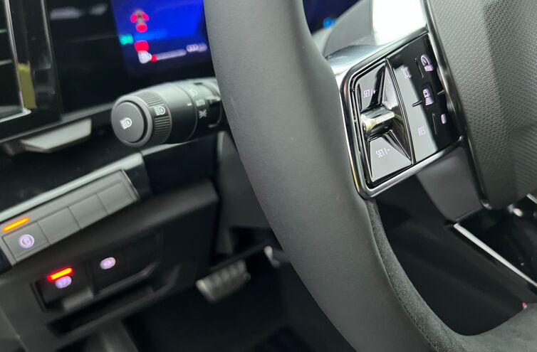 RENAULT Austral SUV Hybride Essence