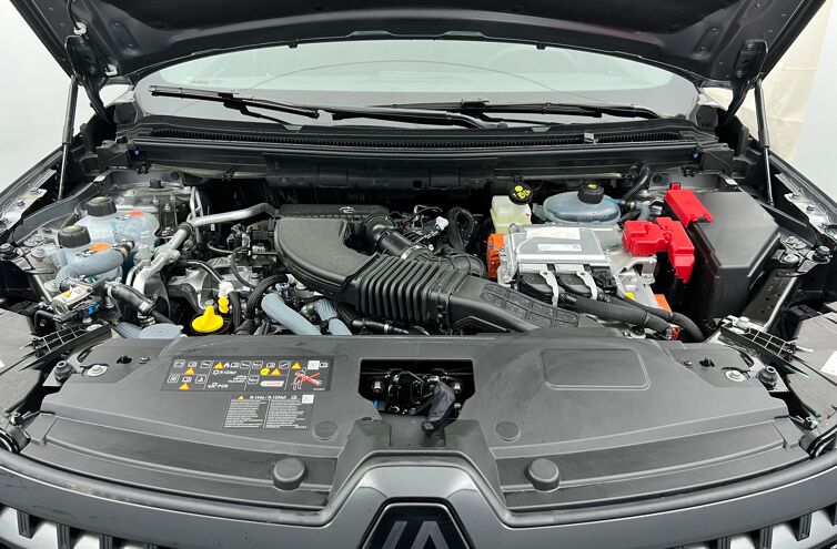 RENAULT Austral SUV Hybride Essence