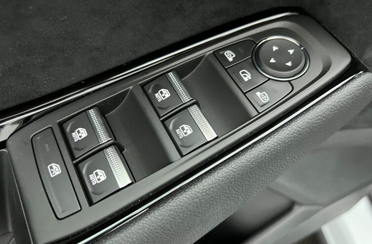 RENAULT Austral SUV Hybride Essence