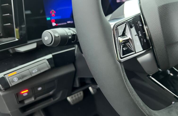 RENAULT Austral SUV Hybride Essence