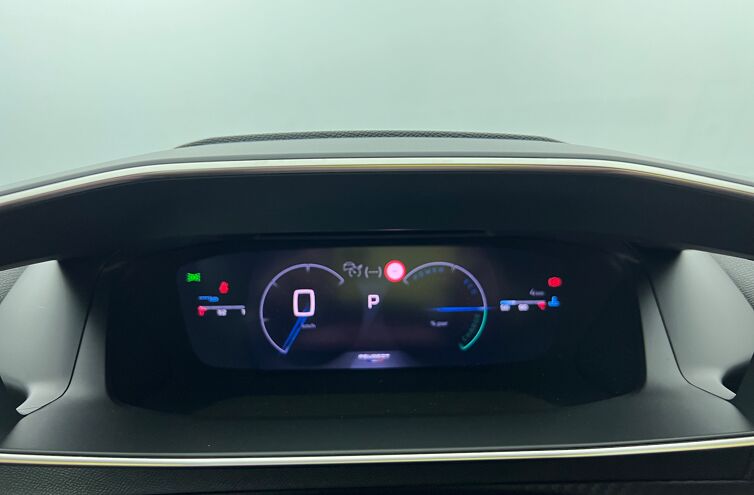 PEUGEOT 2008 SUV Hybride Essence