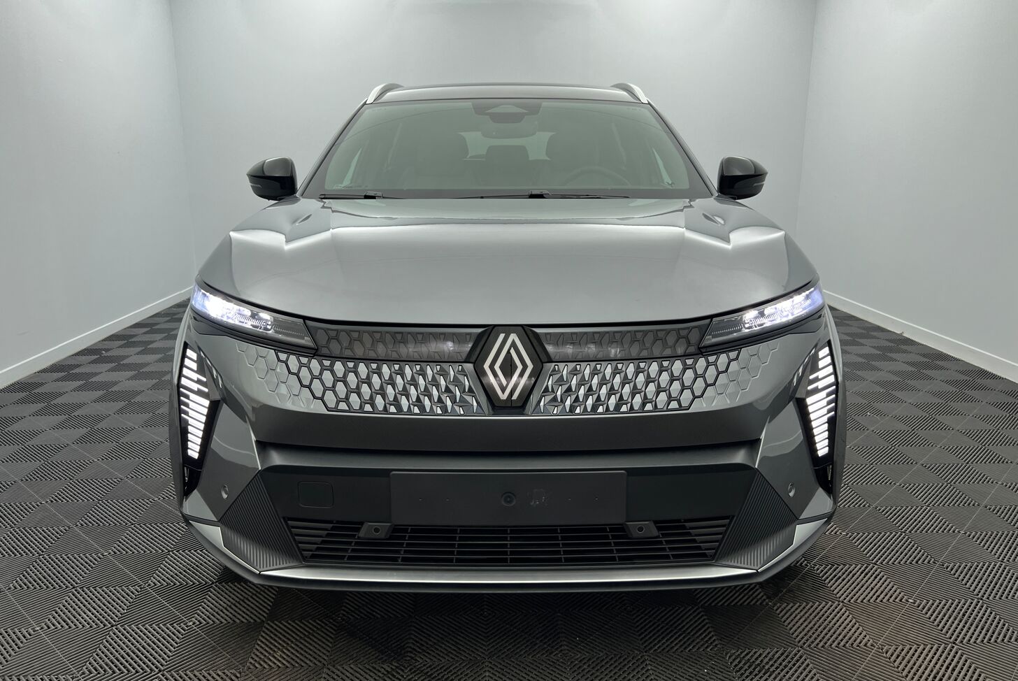 RENAULT Scenic E-Tech électrique SUV Electrique 