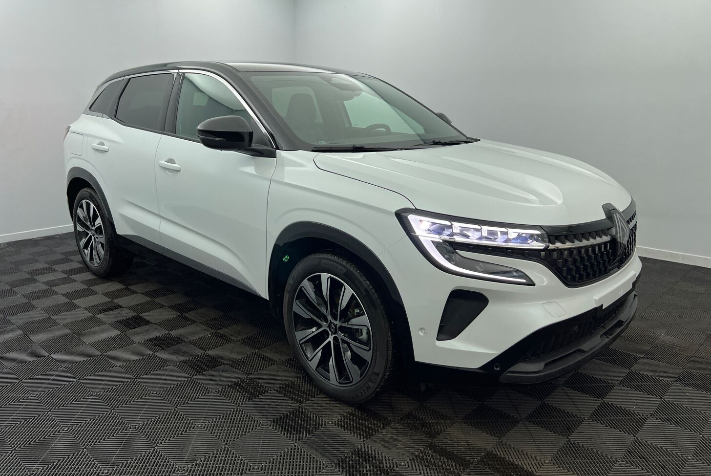 RENAULT Austral SUV Hybride Essence