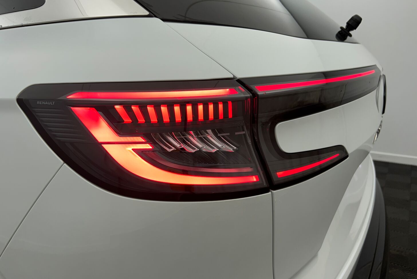 RENAULT Austral SUV Hybride Essence