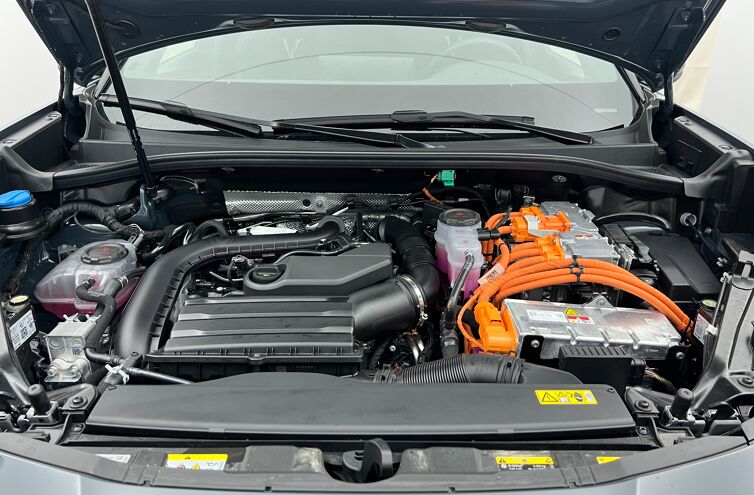 CUPRA Terramar SUV Hybride rechargeable Essence