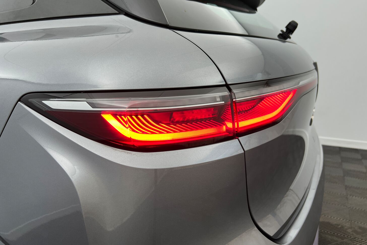 RENAULT Megane E-Tech électrique Berline Electrique 