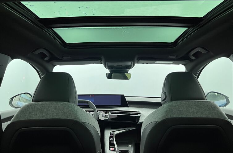 PEUGEOT 3008 SUV Hybride Essence