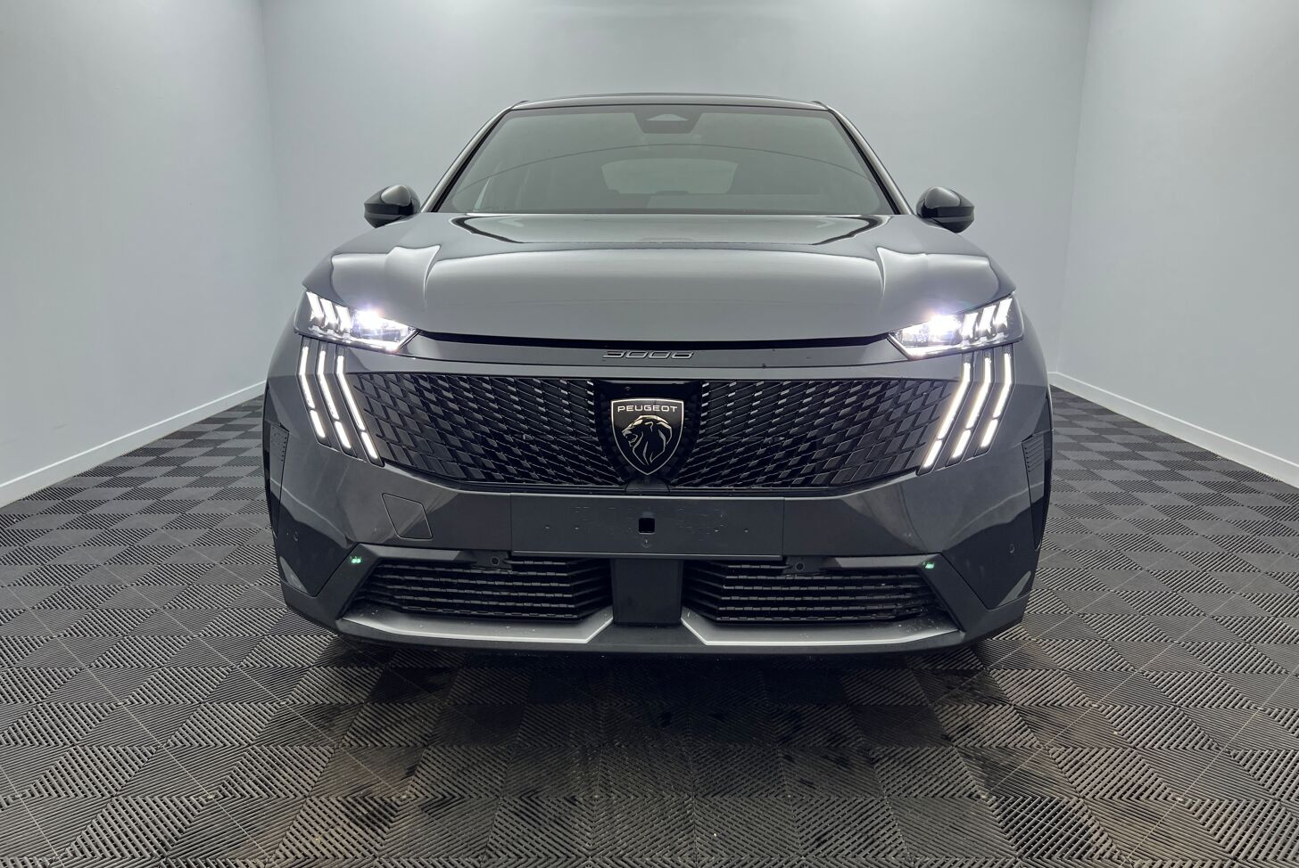 PEUGEOT 3008 SUV Hybride Essence