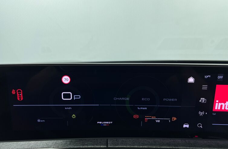 PEUGEOT 3008 SUV Hybride Essence