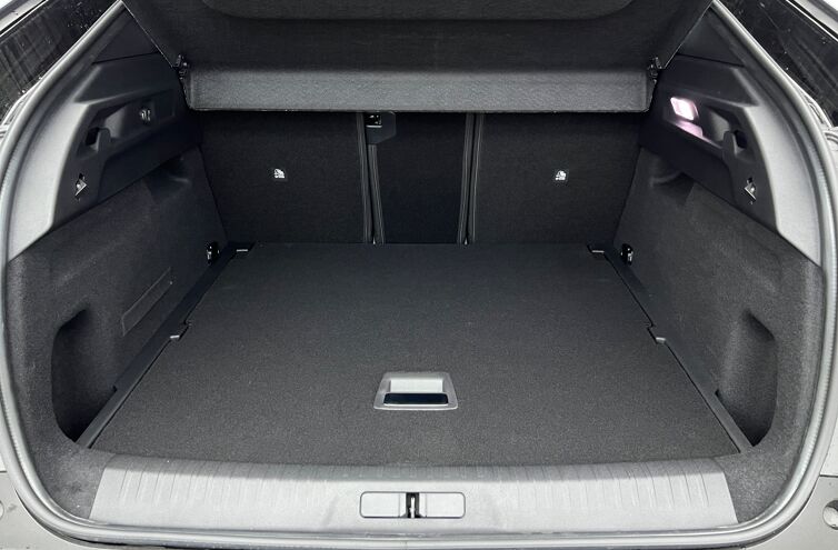 PEUGEOT 3008 SUV Hybride Essence