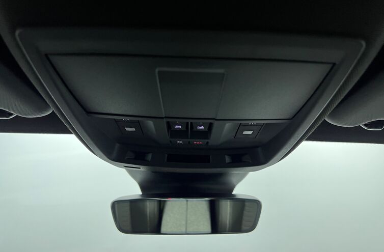 PEUGEOT 3008 SUV Hybride Essence