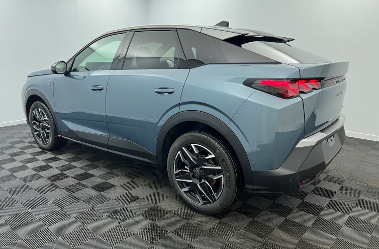 PEUGEOT 3008 SUV Hybride Essence