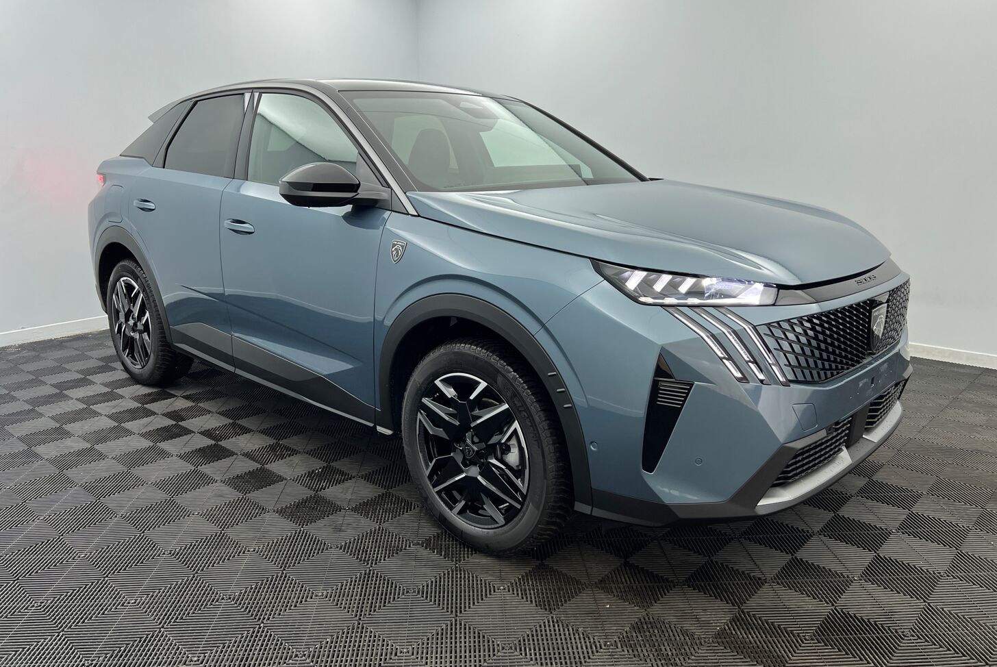 PEUGEOT 3008 SUV Hybride Essence