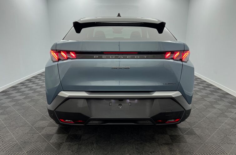 PEUGEOT 3008 SUV Hybride Essence