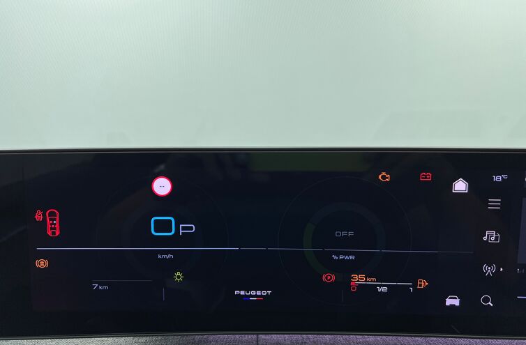 PEUGEOT 3008 SUV Hybride Essence