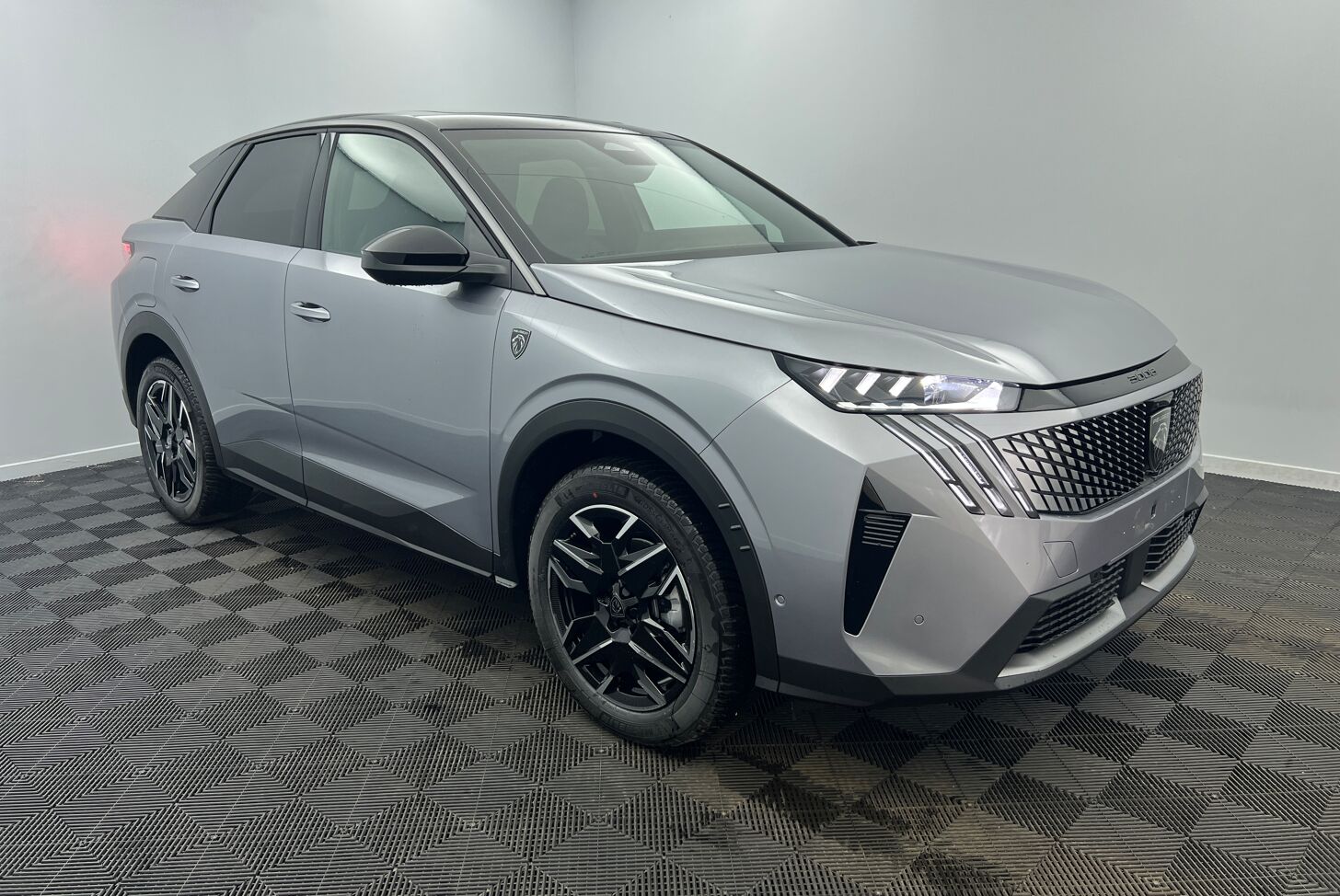 PEUGEOT 3008 SUV Hybride Essence