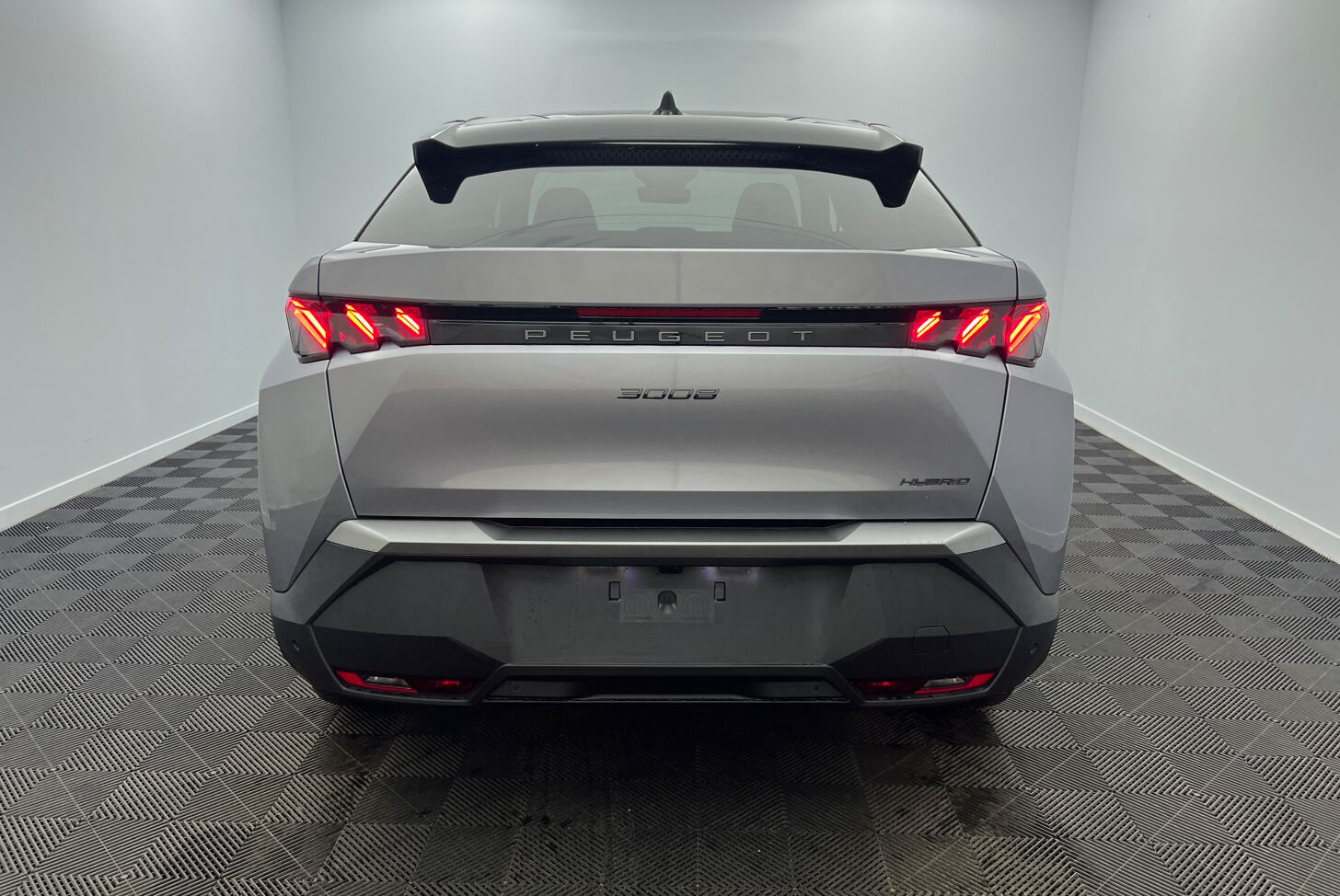 PEUGEOT 3008 SUV Hybride Essence