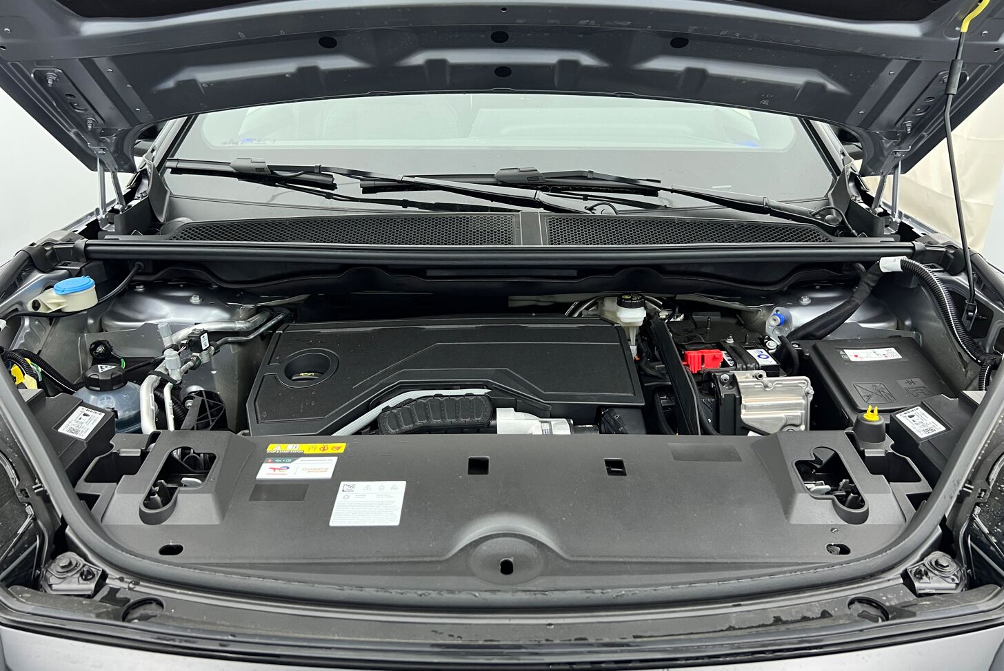 PEUGEOT 3008 SUV Hybride Essence