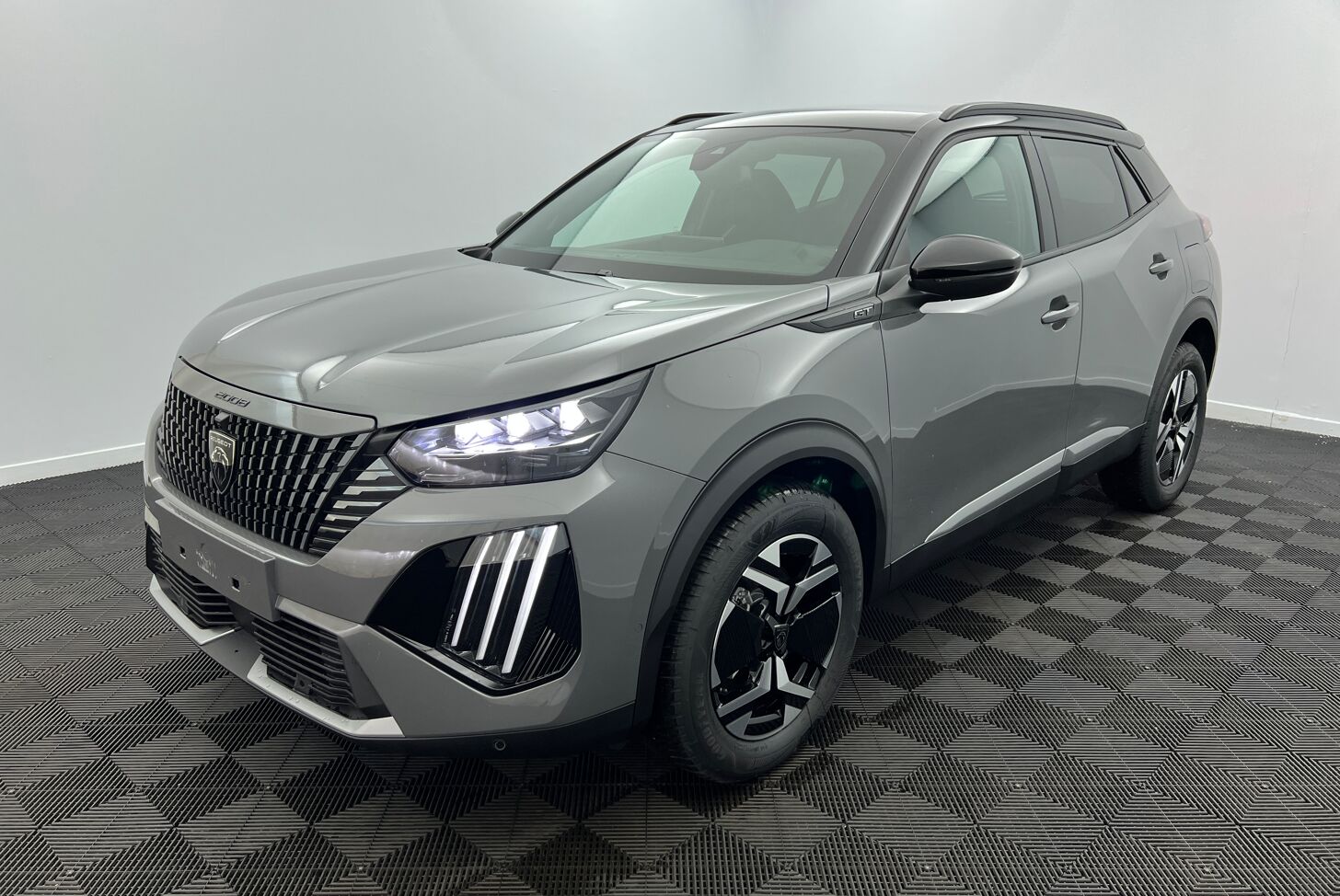 PEUGEOT 2008 SUV Hybride Essence