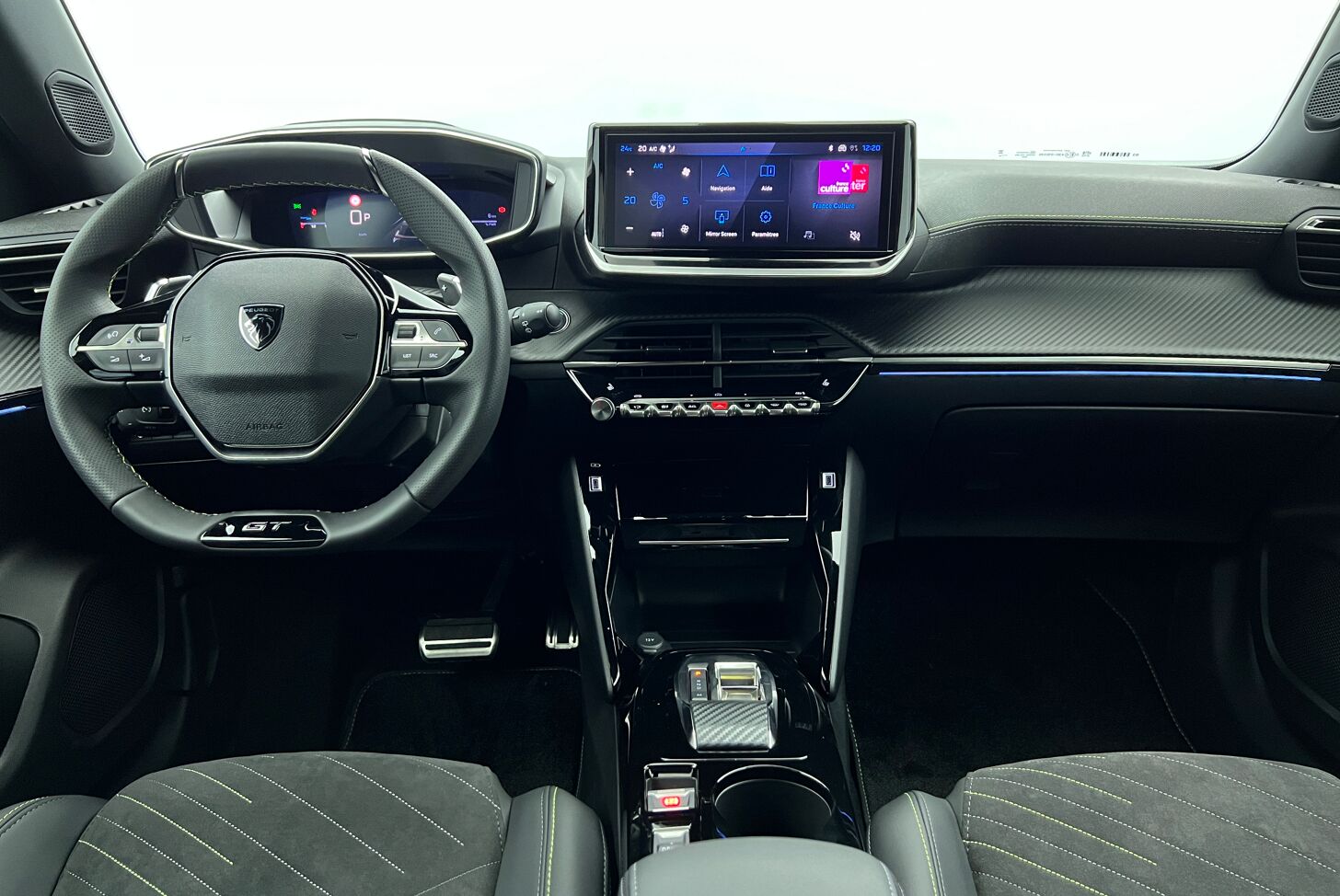 PEUGEOT 2008 SUV Hybride Essence