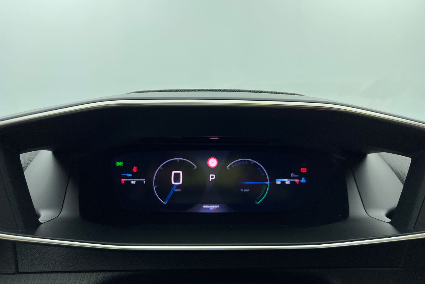 PEUGEOT 2008 SUV Hybride Essence