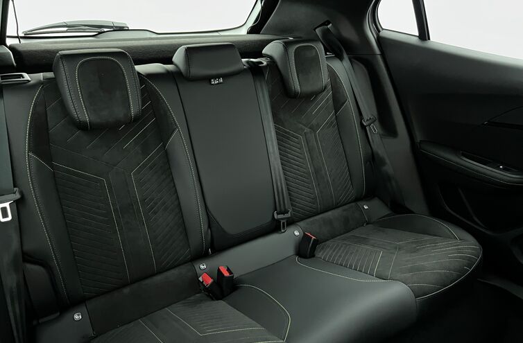 PEUGEOT 2008 SUV Hybride Essence