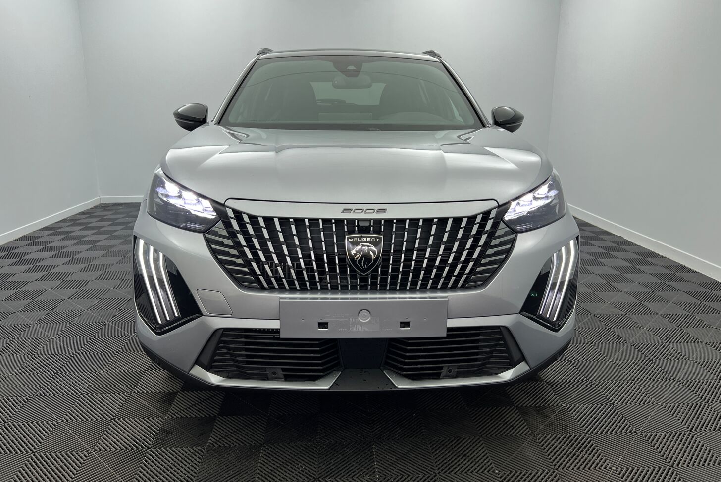 PEUGEOT 2008 SUV Hybride Essence