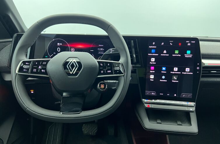 RENAULT Megane E-Tech électrique Berline Electrique