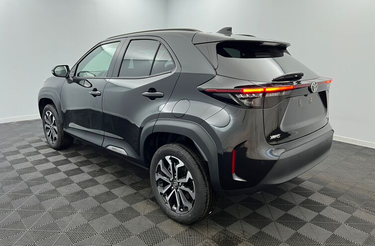 TOYOTA Yaris Cross SUV Hybride Essence