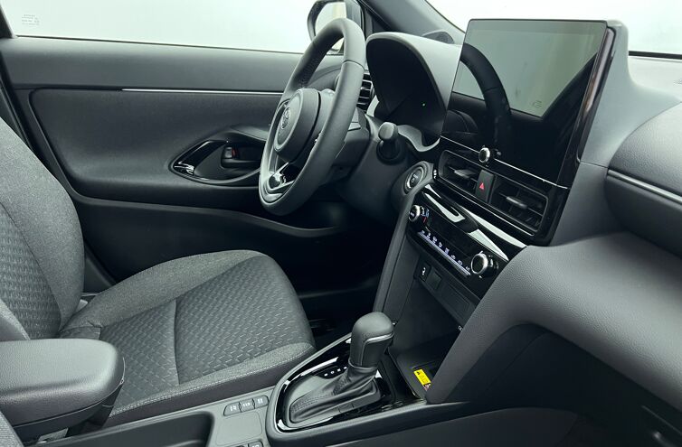 TOYOTA Yaris Cross SUV Hybride Essence