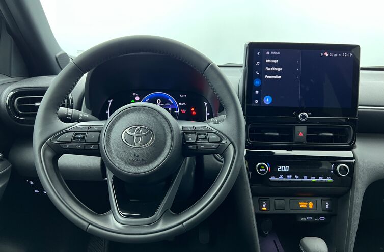 TOYOTA Yaris Cross SUV Hybride Essence