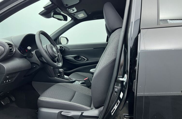 TOYOTA Yaris Cross SUV Hybride Essence