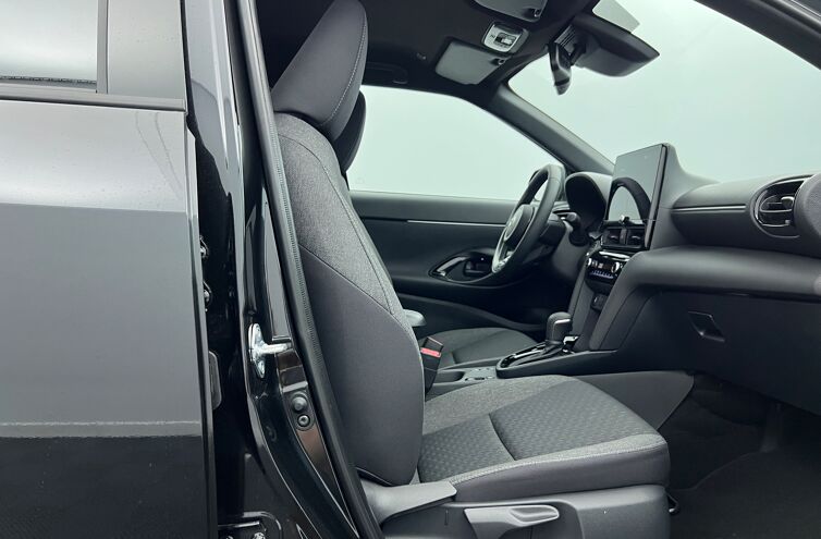 TOYOTA Yaris Cross SUV Hybride Essence