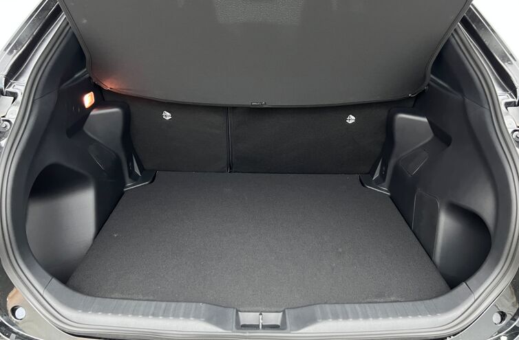 TOYOTA Yaris Cross SUV Hybride Essence
