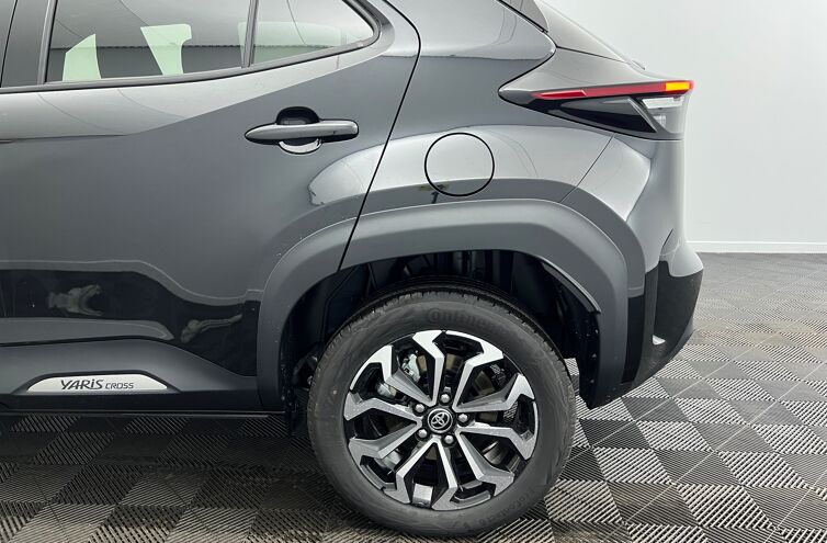 TOYOTA Yaris Cross SUV Hybride Essence