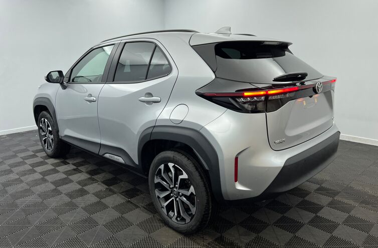 TOYOTA Yaris Cross SUV Hybride Essence