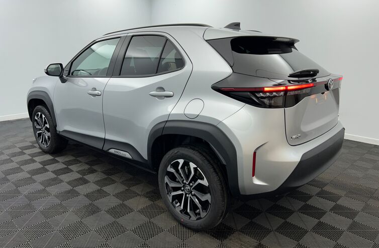 TOYOTA Yaris Cross SUV Hybride Essence