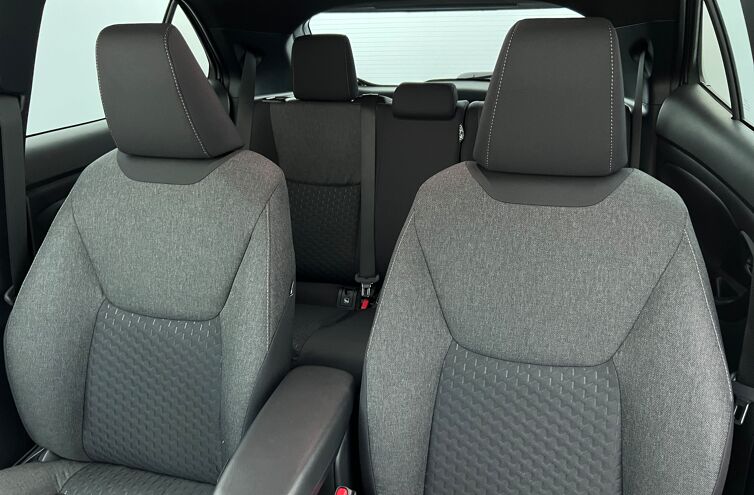 TOYOTA Yaris Cross SUV Hybride Essence