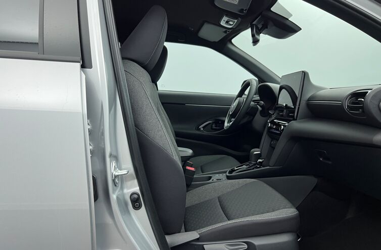 TOYOTA Yaris Cross SUV Hybride Essence