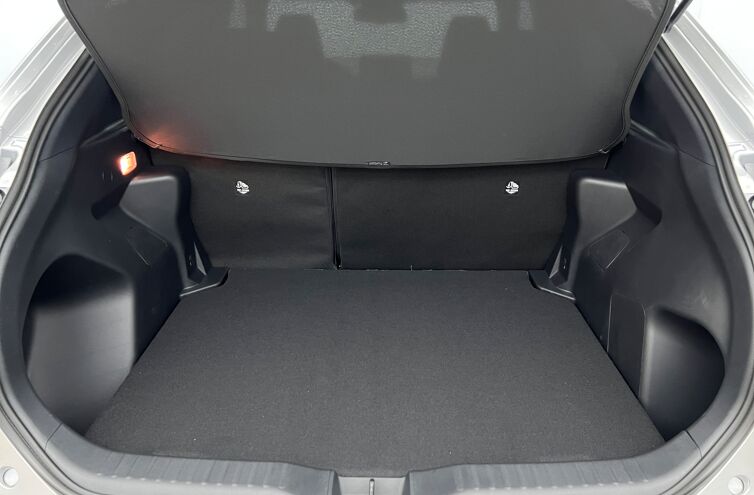 TOYOTA Yaris Cross SUV Hybride Essence