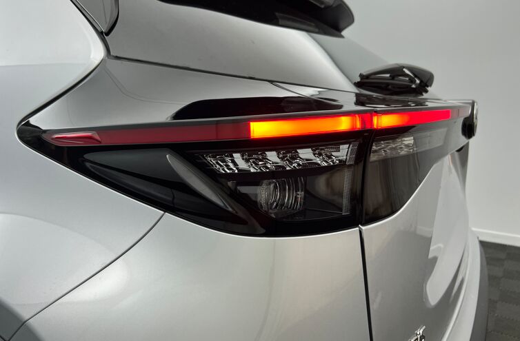 TOYOTA Yaris Cross SUV Hybride Essence
