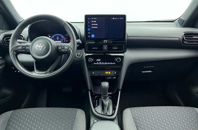 TOYOTA Yaris Cross SUV Hybride Essence