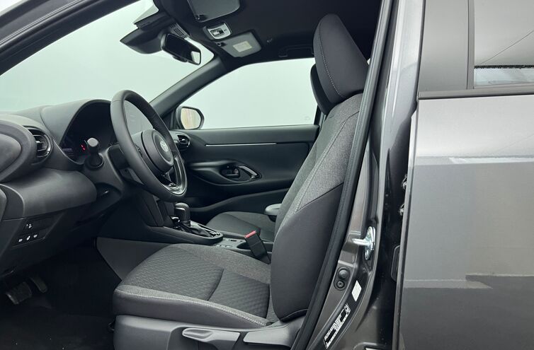 TOYOTA Yaris Cross SUV Hybride Essence