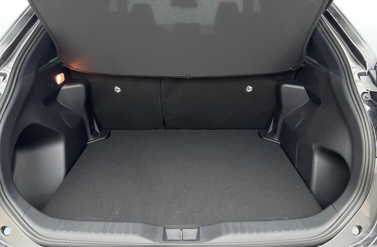 TOYOTA Yaris Cross SUV Hybride Essence