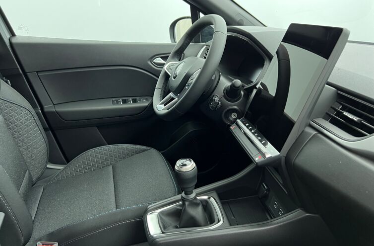 RENAULT Captur SUV Essence 