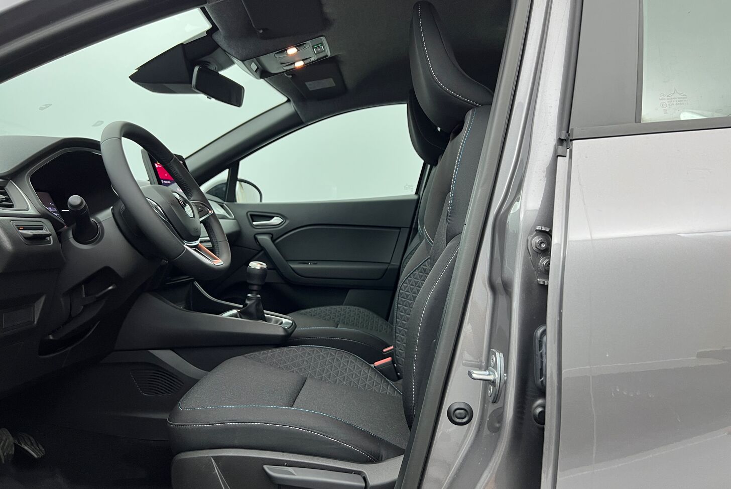 RENAULT Captur SUV Essence 