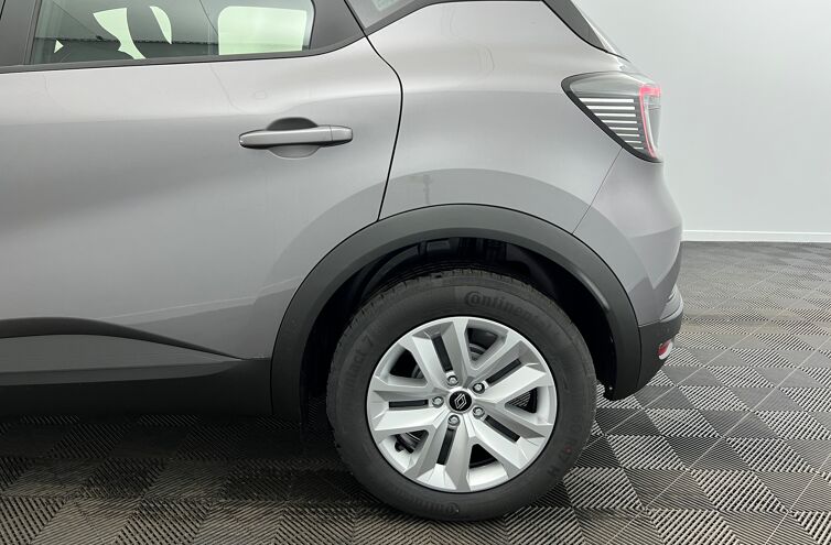 RENAULT Captur SUV Essence 
